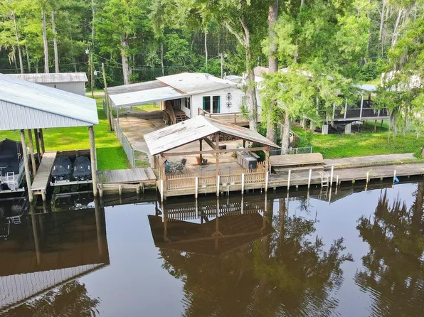 19205 River Bend Rd, Maurepas, LA 70449