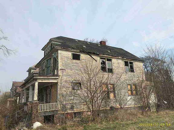 5744 Maxwell