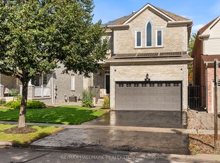 26 Larcastle Ave, Markham, ON L6C 0A9