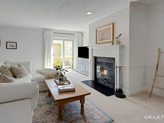 2nd image of 20 Glenrock #20