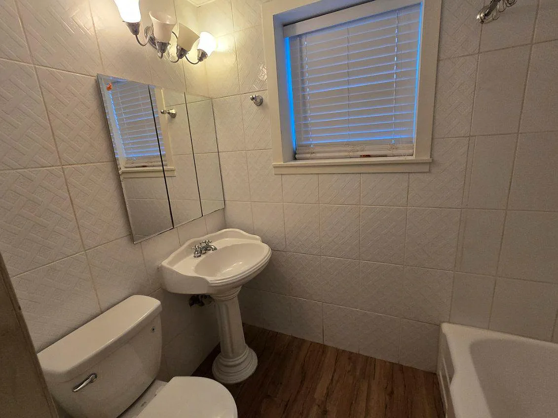 430 Lindbergh Dr NE - C-6 — Photo 1