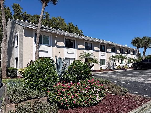 2nd image of 20893 HAULOVER COVE #5