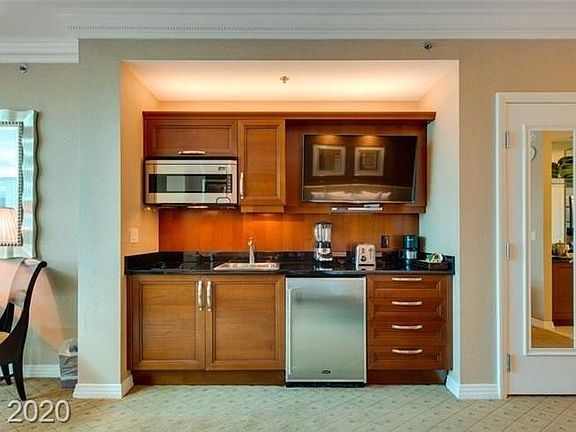 4th image of 135 Harmon Ave #3519