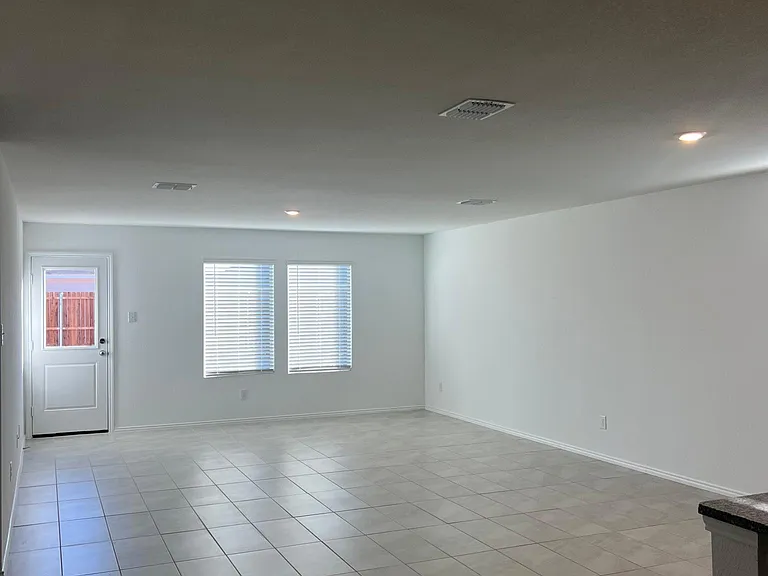 427 Ashbrook Way — Photo 6