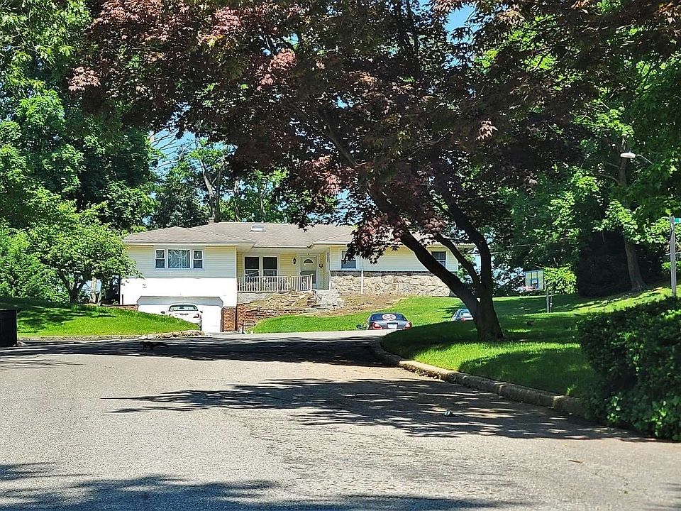 32 Ridge Drive, Plainview, NY 11803 Zillow