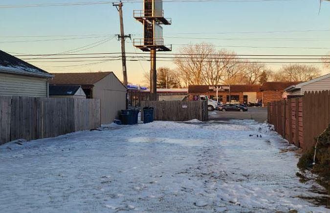 1st image of 1710 N 40th Ave