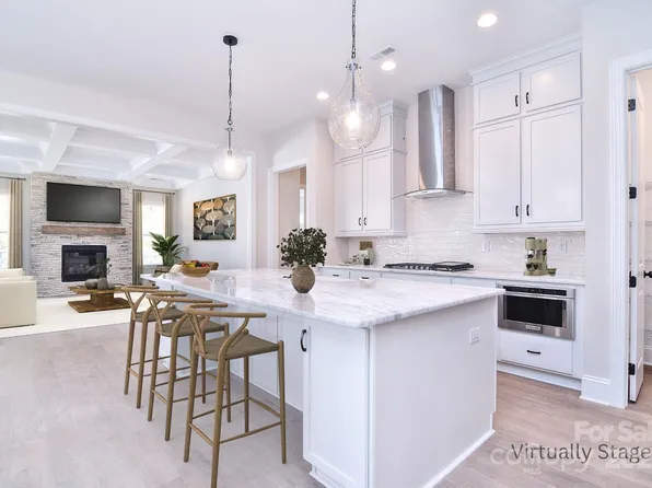 1374 Cedardale Ln #33, Denver, NC 28037