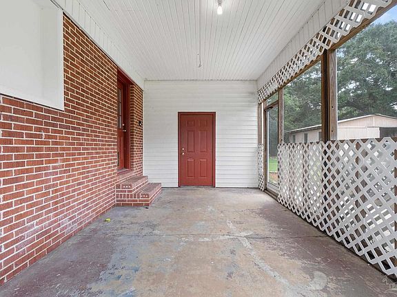 4th image of 630 N 62nd Ave
