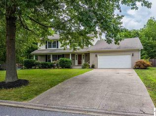 4360 Wellingborough Ln, Paducah, KY 42003