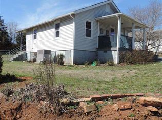 16 Davis St, Pendleton, SC 29670