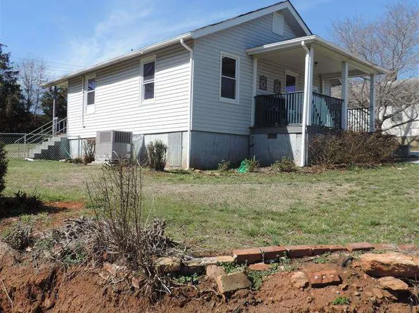 16 Davis St, Pendleton, SC 29670