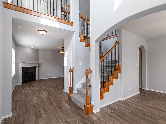 3rd image of 14319 Heath Falls Ln