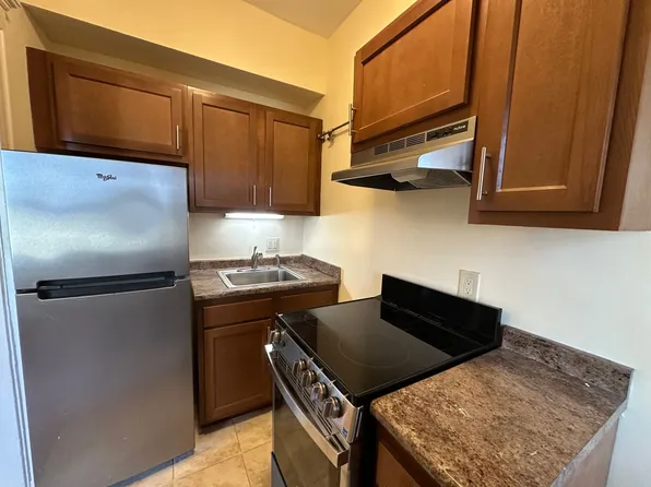 181-183 Winthrop Rd #181-8, Brookline, MA 02445