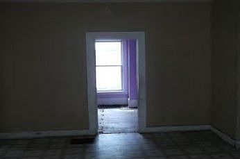 2nd image of 323 Dickinson St SE
