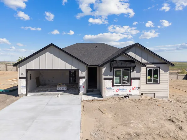 8032 Lennox St, West Richland, WA 99353