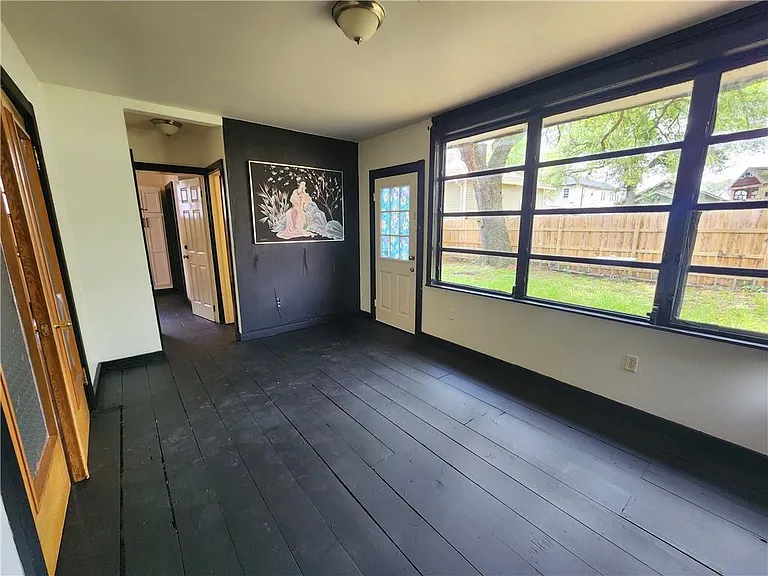 4520 Elba St — Photo 8