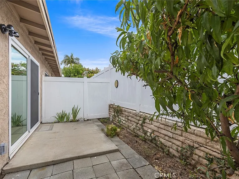 732 W Lambert Rd #34 — Photo 13