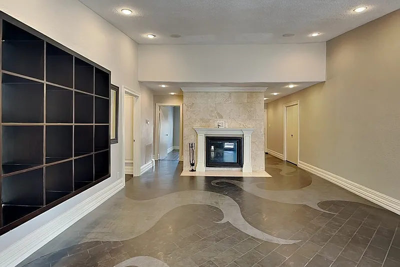 3 bed, 2.0 bath, 1670 sqft, $2,299 — Photo 2
