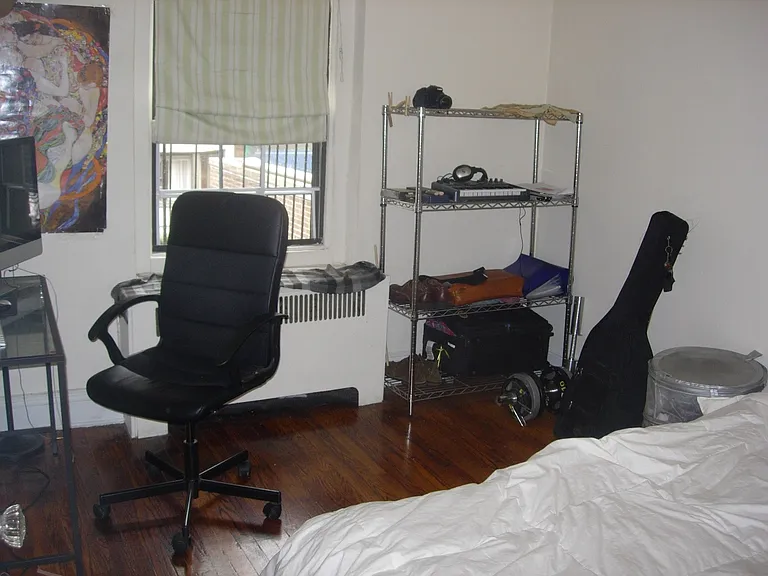 205 E 73rd St #9 — Photo 2