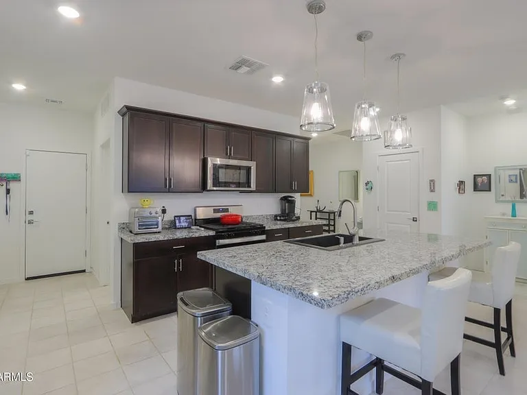41575 W Saguaro Dr — Photo 7