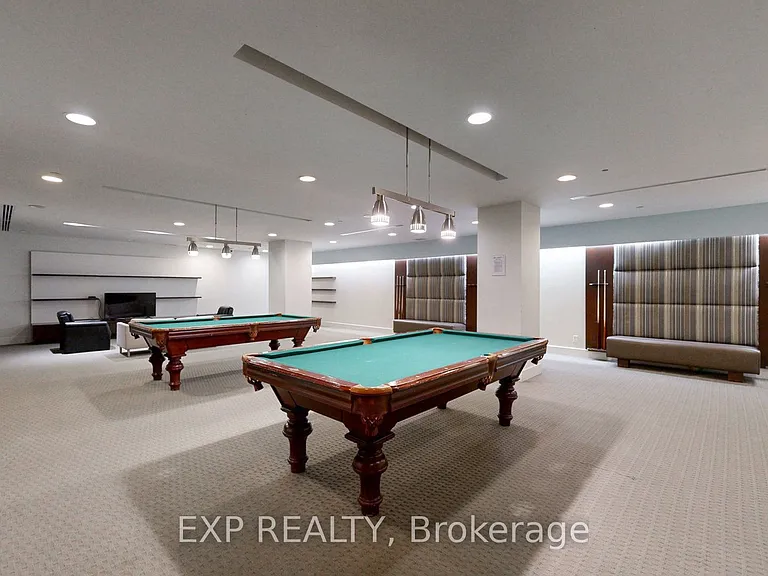 8 York St #2404 — Photo 25