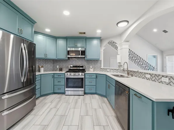 17915 Timber Crossing Ln, Cypress, TX 77433