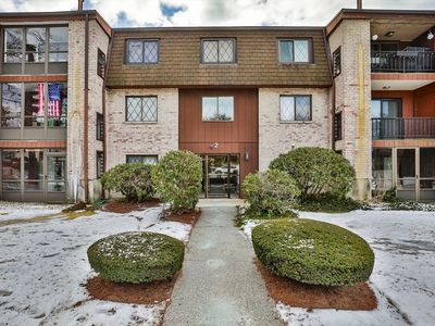 2 Greenbriar Dr APT 308, North Reading, MA, 01864