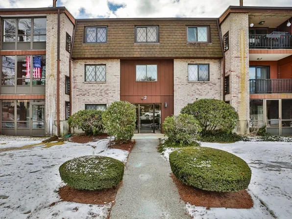 2 Greenbriar Dr APT 308, North Reading, MA 01864