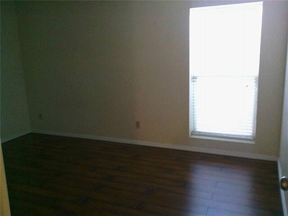 5th image of 4433 N Stanton St APT 151