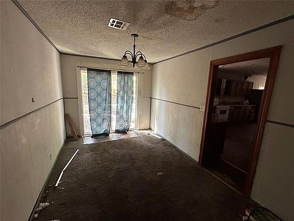 3rd image of 506 S Edgewood Dr