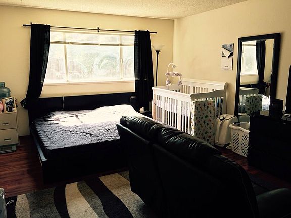 5th image of 724 High Glen Dr