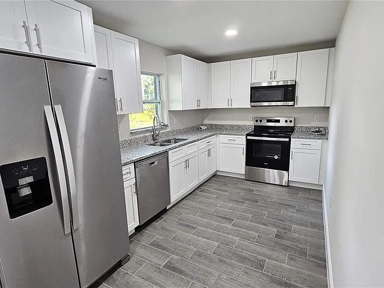 604 Lime Ave — Photo 5