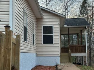 178 Levi Rd, Columbus, NC 28722