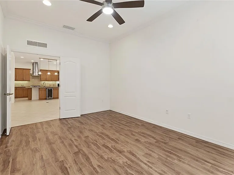 7236 Lismore Ct — Photo 21