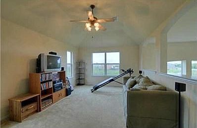 4th image of 625 Blue Sky Dr