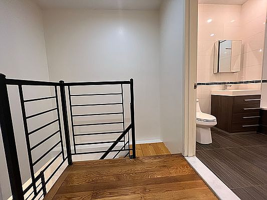 5th image of 1092 De Kalb Ave #1R
