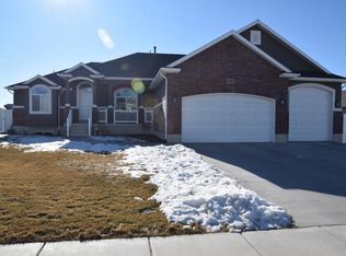 2459 W 1020 N, Clinton, UT 84015