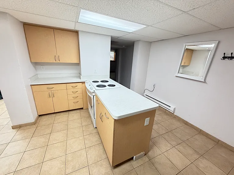 323 N Leroux St #C — Photo 23