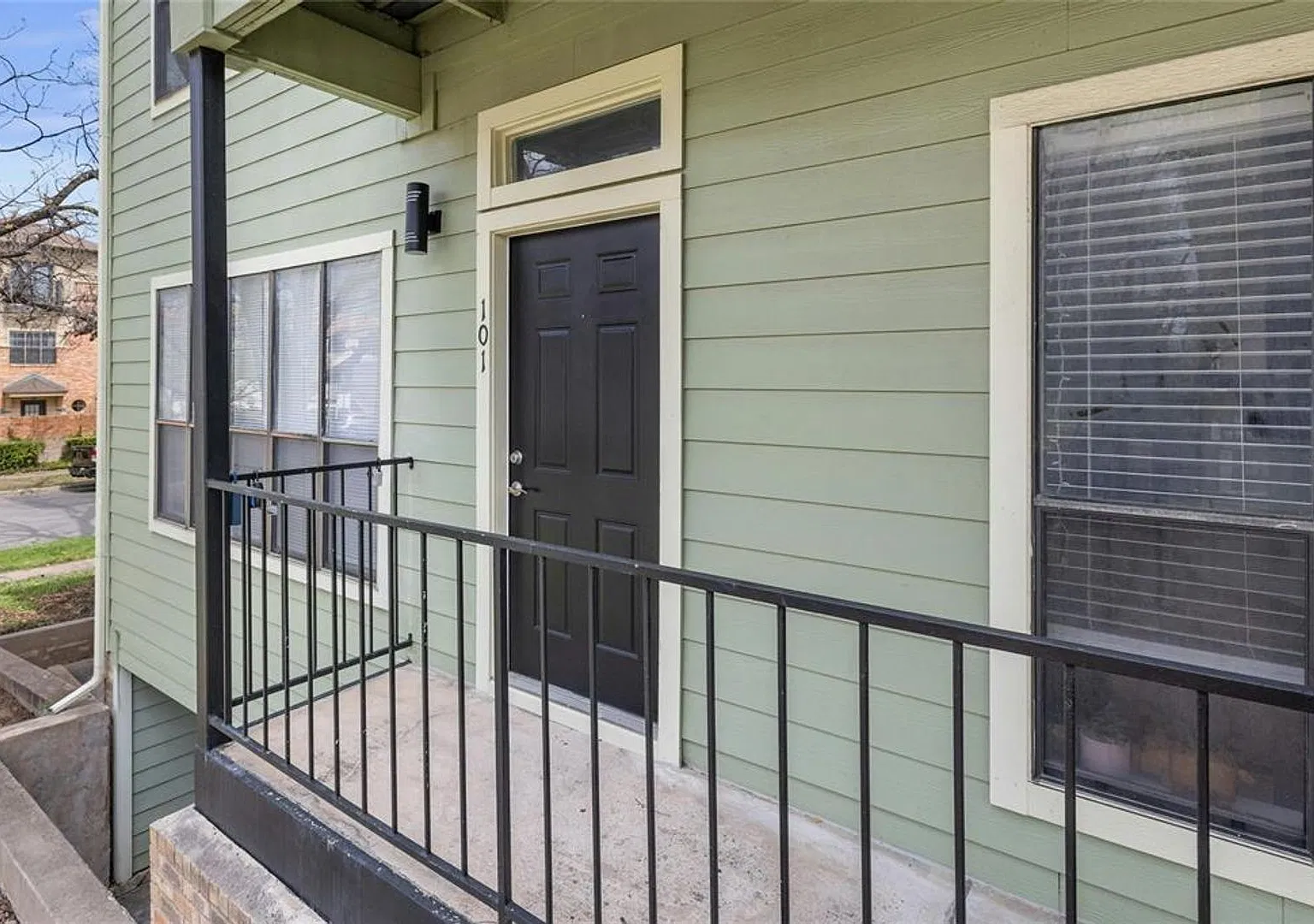 Savannah Condos #101 — Photo 2