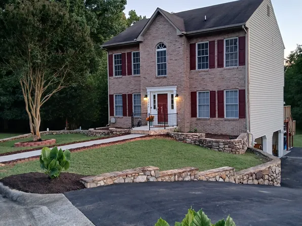 4924 Pine Glen Rd NE, Roanoke, VA 24019