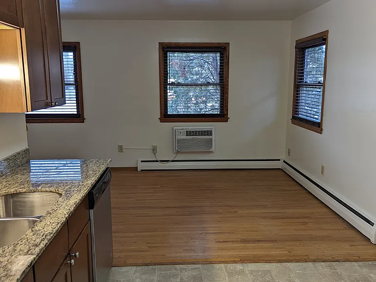 701 Portland Ave #5 — Photo 5