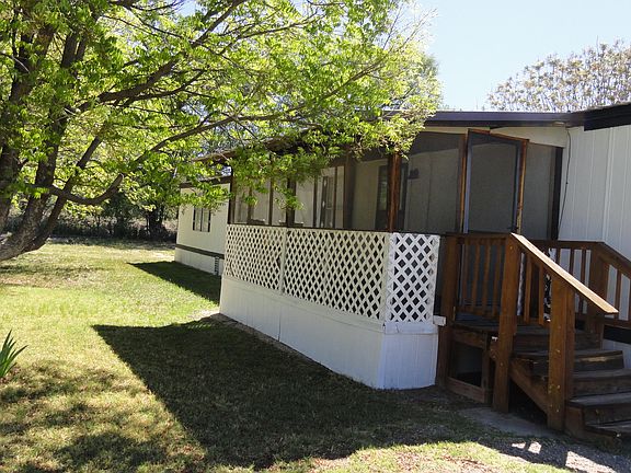 2nd image of 468 Diana Dr