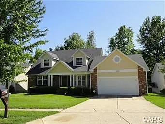 12154 Fahrpark Ln photo 1