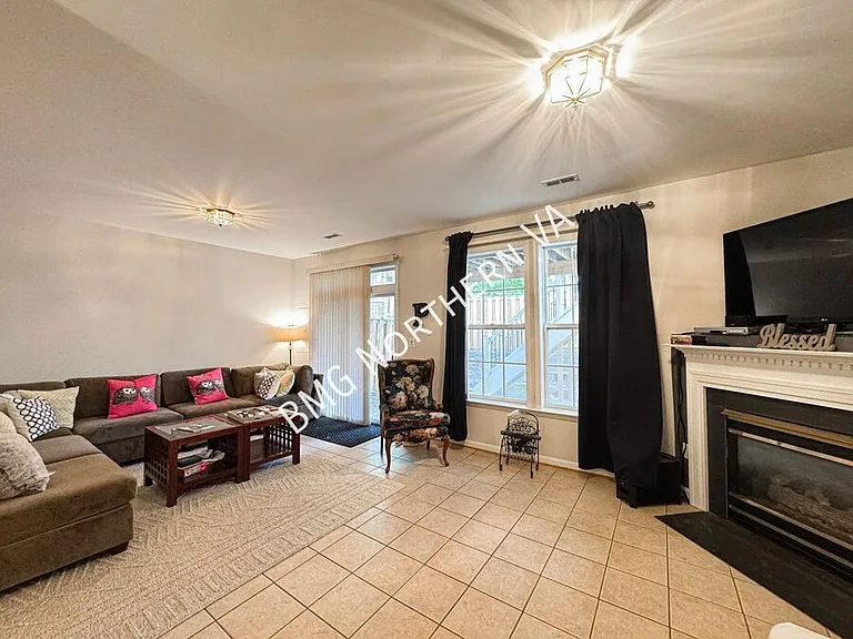 46119 Geneva Ter — Photo 25