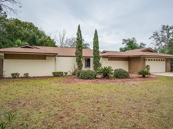 3rd image of 1004 Sheffield Ct