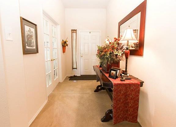 4th image of 6317 Stone Lake Dr