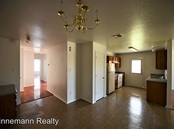 5th image of 5206 Lauren Lea Dr APT B