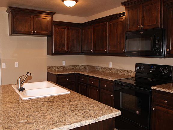 5th image of 4907 Eberly St