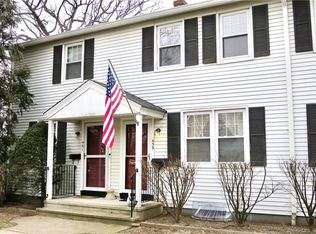 459 Sylvan Knoll Rd, Stamford, CT 06902