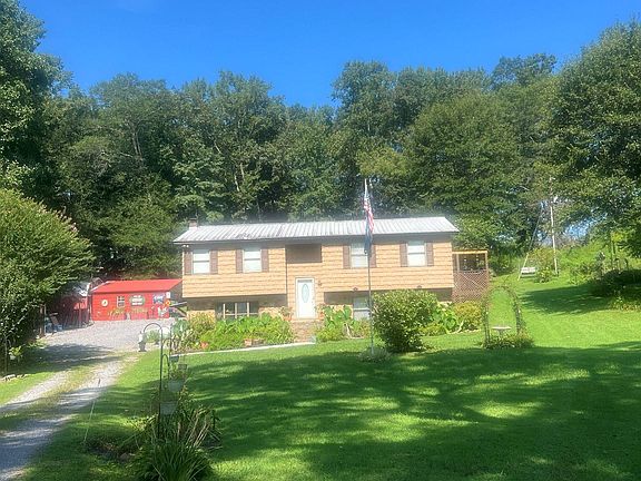 2nd image of 303 Murphree Rd